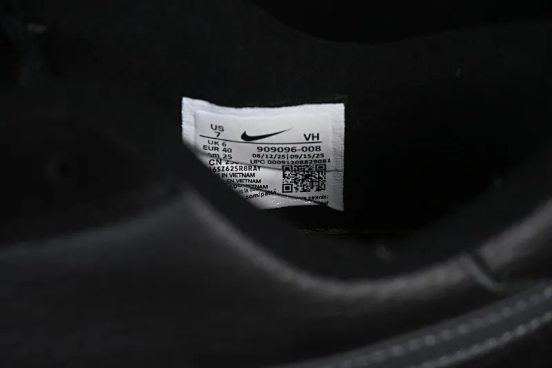 All categories Nk SB Dunk series Nike SB Fc Classic campus sneakers Nike SB Fc Classic Nike autumn and winter campus casual sneakers 909096-008